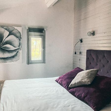 Auberge Des Pins Туретс Екстериор снимка