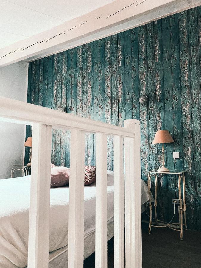 Auberge Des Pins Туретс Екстериор снимка