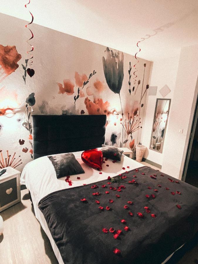 Auberge Des Pins Туретс Екстериор снимка