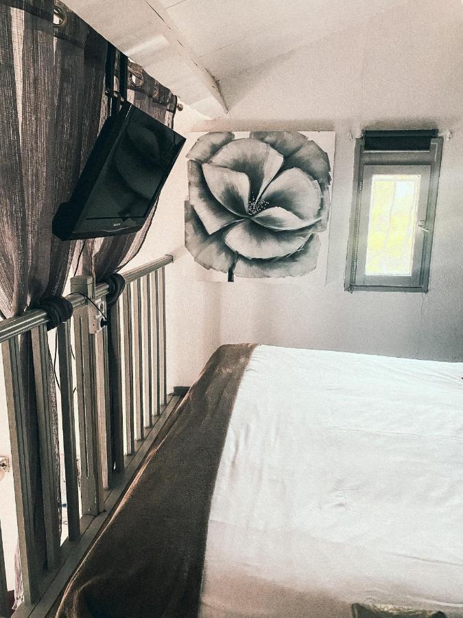 Auberge Des Pins Туретс Екстериор снимка
